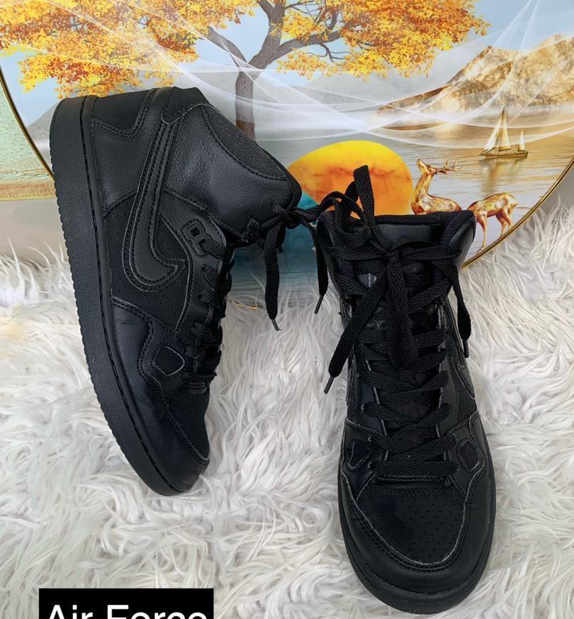 Air force toute noire P 38