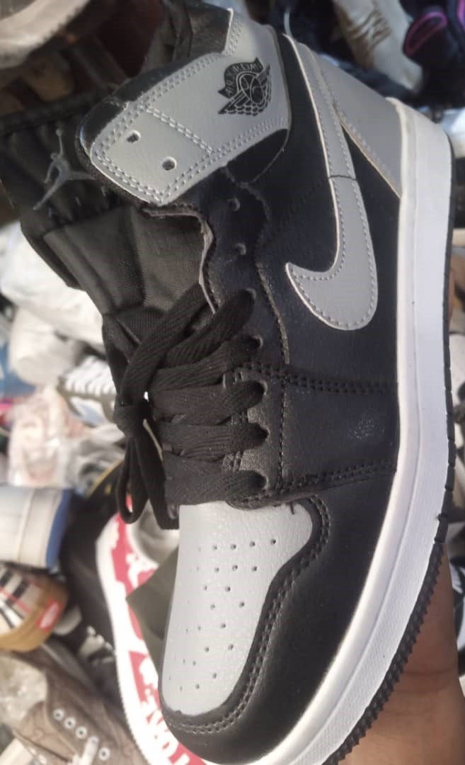Air jordan toute noire P 37-45