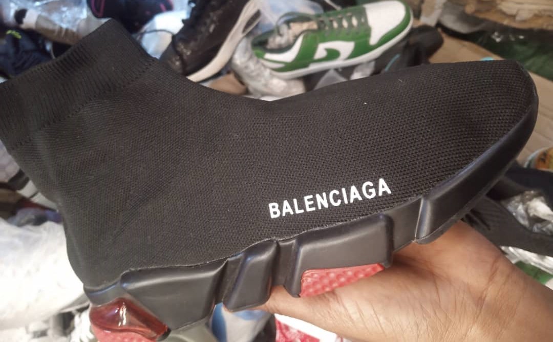Balenciaga noire P 36-43